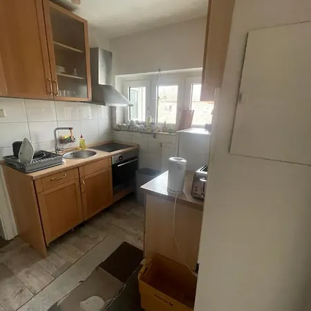 Oberhausen Apartment *